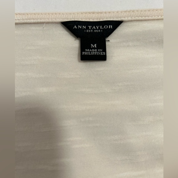 Ann Taylor Silky Top - Picture 6 of 7